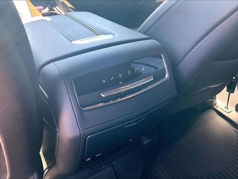 Used 2024 Cadillac Escalade Sport Platinum AWD/4WD image 24
