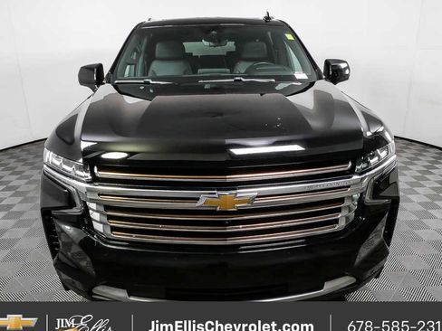 Used 2023 Chevrolet Suburban High Country w/ LPO, Illumination Package AWD/4WD image 27