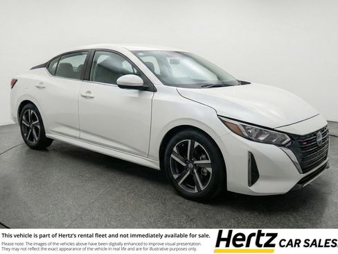 Used 2025 Nissan Sentra SV image 1