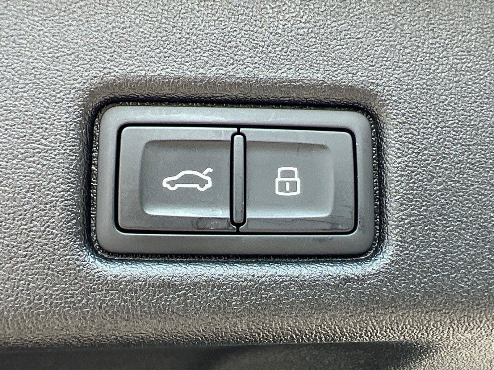 Certified 2025 Audi Q5 Premium Plus AWD/4WD image 19