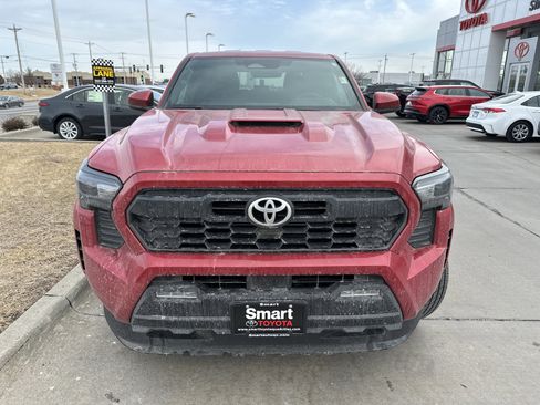 New 2025 Toyota Tacoma TRD Sport image 2