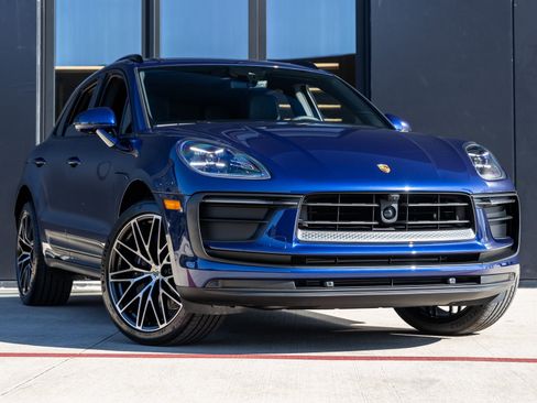 New 2026 Porsche Macan image 6