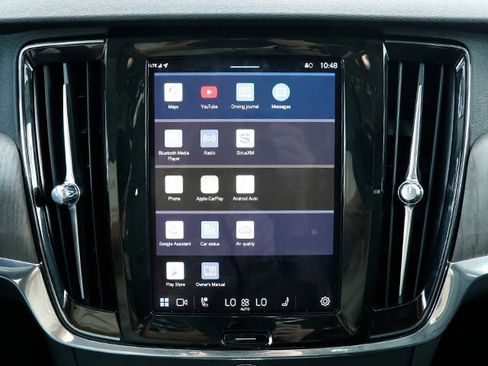 Used 2023 Volvo S90 B6 Plus image 13