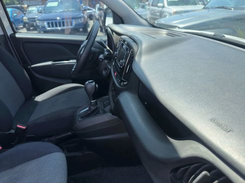 Used 2015 RAM ProMaster City Tradesman SLT w/ Rear Back-up Camera Group image 9