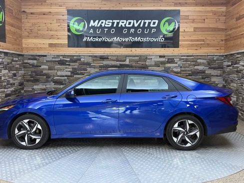 Used 2023 Hyundai Elantra SEL w/ Convenience Package FWD image 6