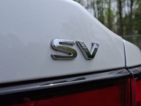 Certified 2024 Nissan Sentra SV FWD image 30
