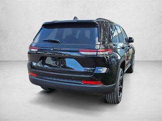 New 2025 Jeep Grand Cherokee Altitude video 2