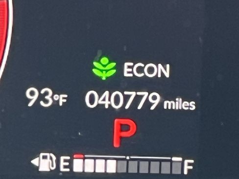 Used 2025 Honda Pilot EX-L image 22