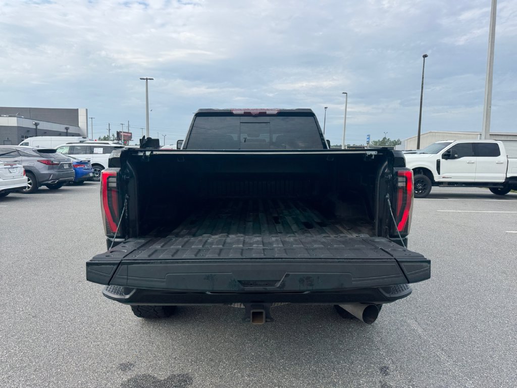 Used 2024 GMC Sierra 2500 AT4 w/ AT4 Premium Plus Package AWD/4WD image 18