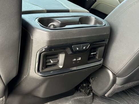 Used 2025 Chevrolet Silverado 2500 ZR2 w/ Technology Package AWD/4WD image 11