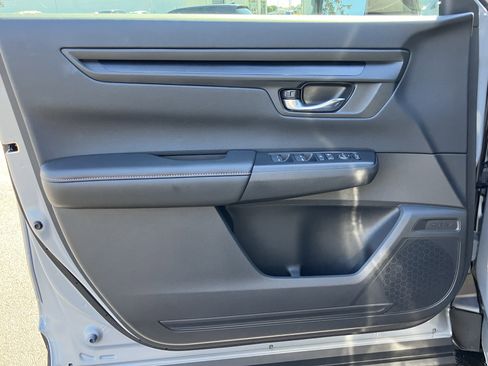 Certified 2025 Honda CR-V Sport image 14