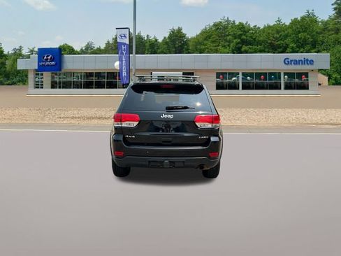 Used 2018 Jeep Grand Cherokee Laredo AWD/4WD image 8