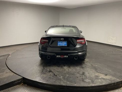 Used 2019 Toyota 86 TRD SE image 7