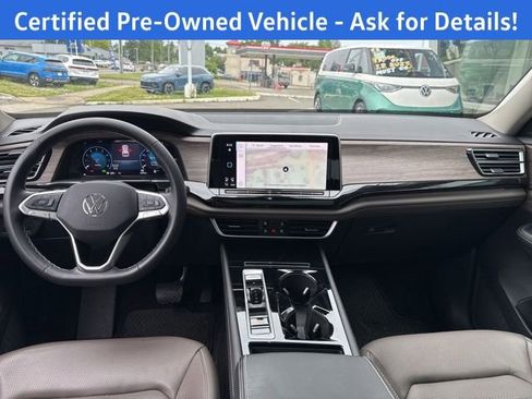 Certified 2025 Volkswagen Atlas SEL AWD/4WD image 12