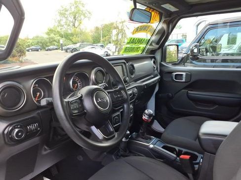 Certified 2021 Jeep Wrangler Sport AWD/4WD image 15
