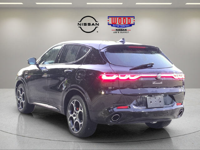 Used 2025 Alfa Romeo Tonale w/ Premium Package AWD/4WD image 4