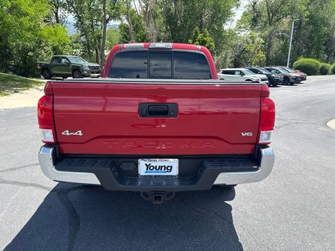 Used 2017 Toyota Tacoma SR5 w/ Tow Package AWD/4WD image 4