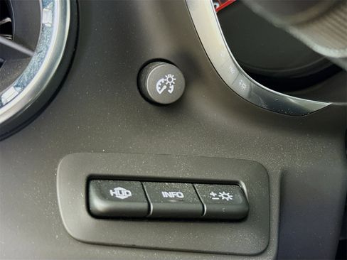 Used 2021 Chevrolet Camaro LT image 10