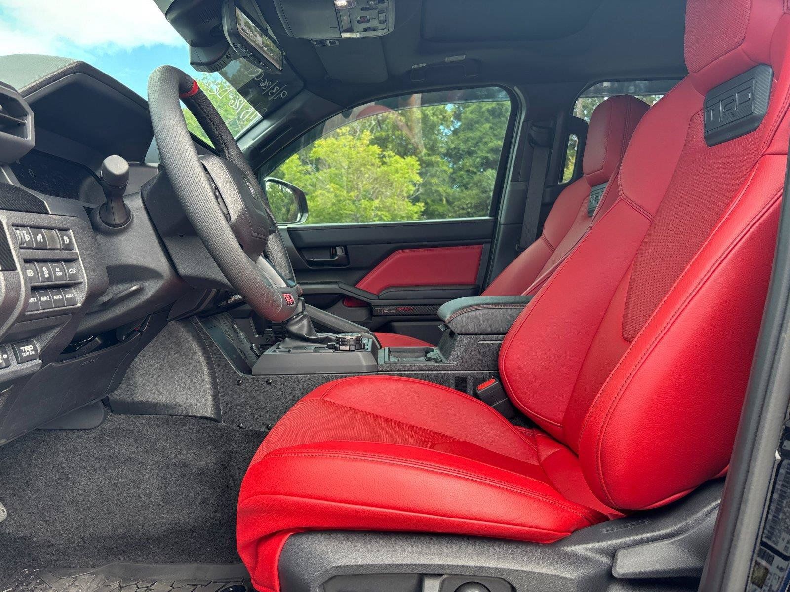 Used 2025 Toyota Tacoma TRD Pro AWD/4WD image 15