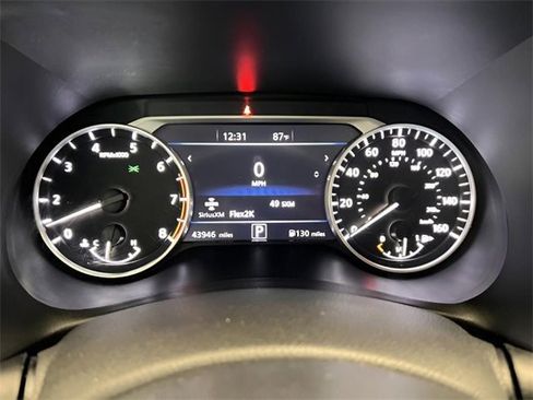 Used 2021 Nissan Sentra SV w/ Trunk Package image 11
