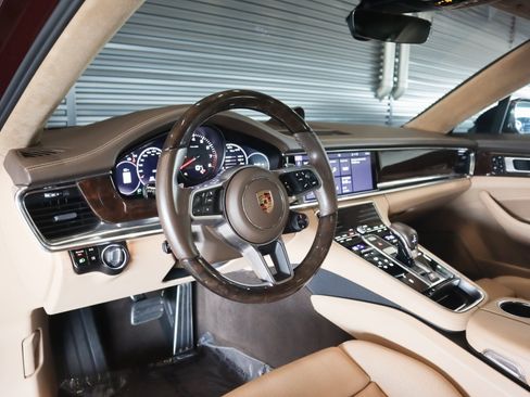Used 2020 Porsche Panamera 4S AWD/4WD image 4