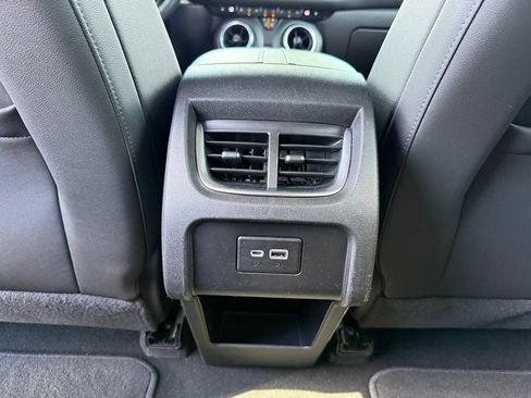 Used 2019 Chevrolet Blazer LT FWD image 28