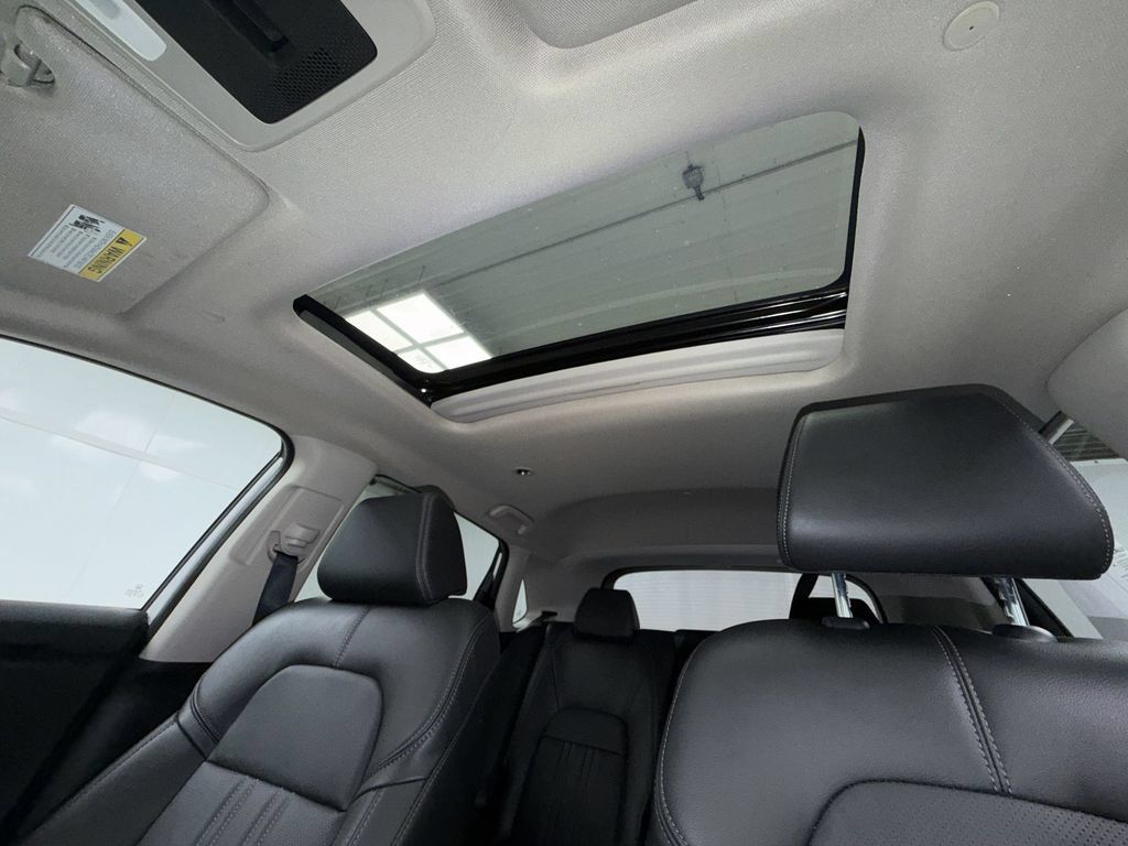 Certified 2026 Honda HR-V EX-L image 23