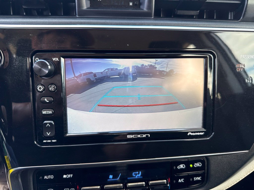 Used 2016 Scion iM FWD image 7