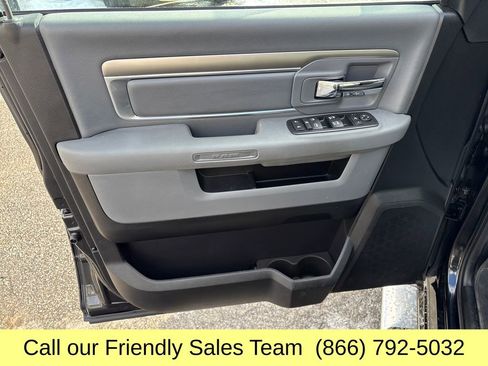 Used 2016 RAM 1500 Big Horn image 12