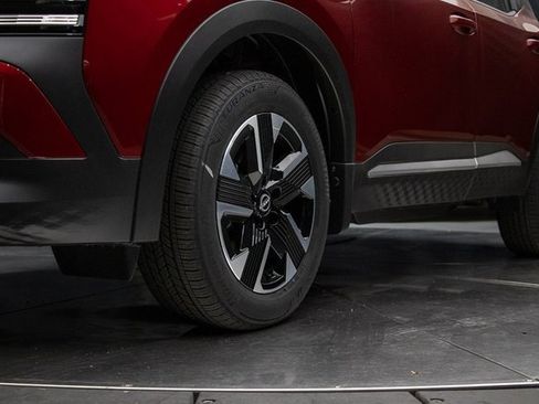 New 2025 Nissan Kicks SV w/ SV Premium Package image 7