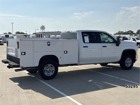 Used 2023 Chevrolet Silverado 2500 W/T w/ WT Convenience Package AWD/4WD image 2