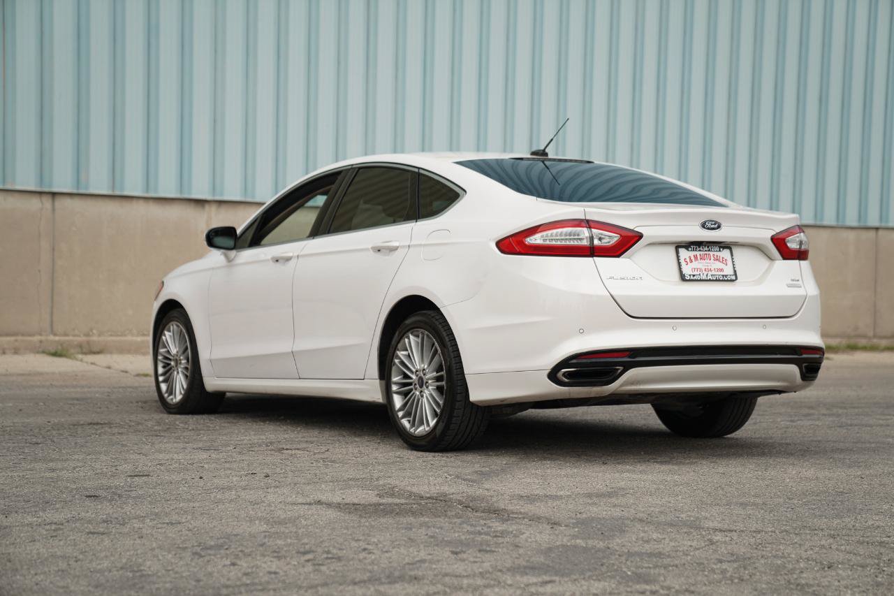 Used 2016 Ford Fusion SE w/ Equipment Group 202A AWD/4WD image 14