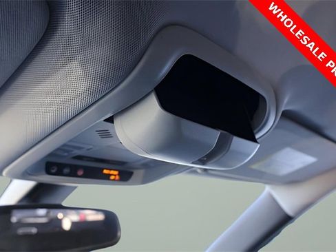 Used 2020 Chevrolet Blazer LT image 25