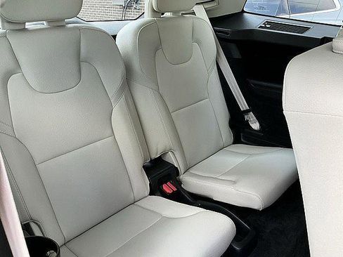 Used 2023 Volvo XC90 T8 Plus w/ Protection Package Premier AWD/4WD image 19
