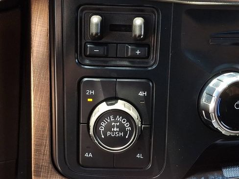 Used 2025 Ford F150 King Ranch AWD/4WD image 26