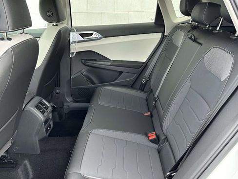 New 2025 Volkswagen Taos SE image 13