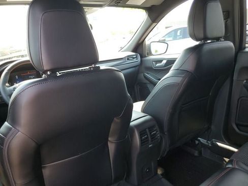 Used 2024 Ford Escape ST-Line w/ Tech Pack #1 AWD/4WD image 25