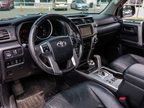 Used 2012 Toyota 4Runner Limited AWD/4WD image 31