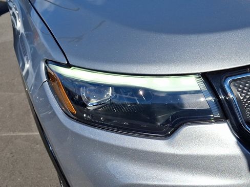 Certified 2022 Jeep Compass Limited w/ Elite Group image 9