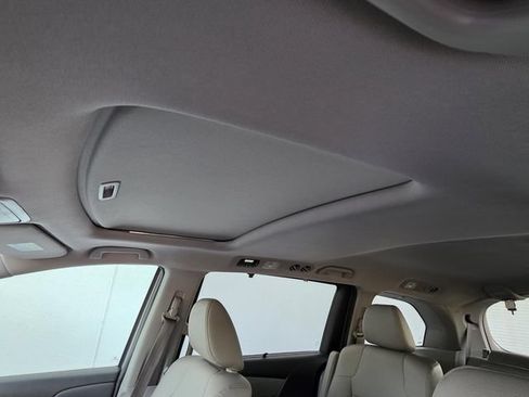 Used 2016 Honda Odyssey EX-L image 8