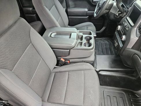 Used 2023 GMC Sierra 1500 Pro w/ Convenience Package image 17