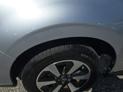 Used 2018 Subaru Forester 2.5i Limited w/ Popular Package #2 image 6