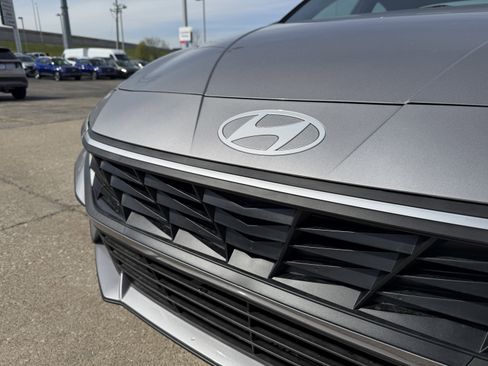 New 2026 Hyundai Elantra Sport FWD image 14