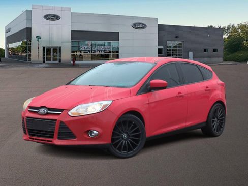 Used 2012 Ford Focus SE image 1