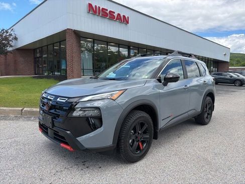 New 2026 Nissan Rogue SV AWD/4WD image 1