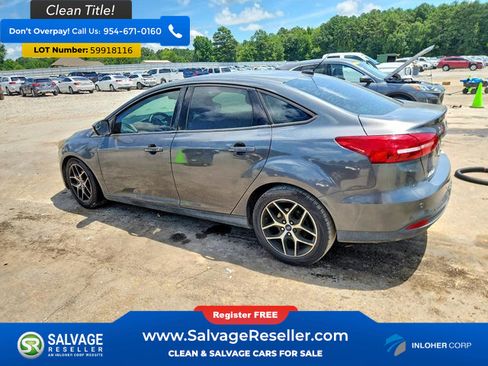 Used 2018 Ford Focus SEL FWD image 3