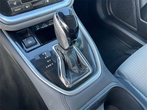 Used 2023 Subaru Outback Premium image 19