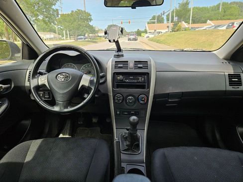 Used 2009 Toyota Corolla S FWD image 16