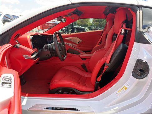 Used 2024 Chevrolet Corvette Z06 RWD image 15
