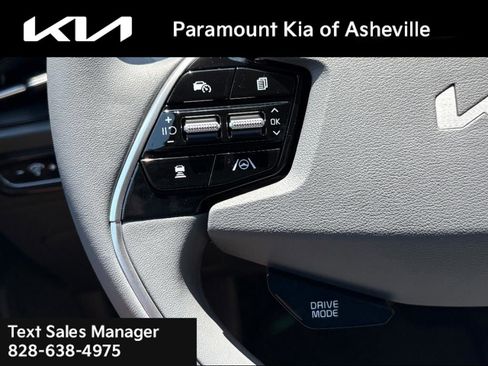 New 2025 Kia Niro EX image 27